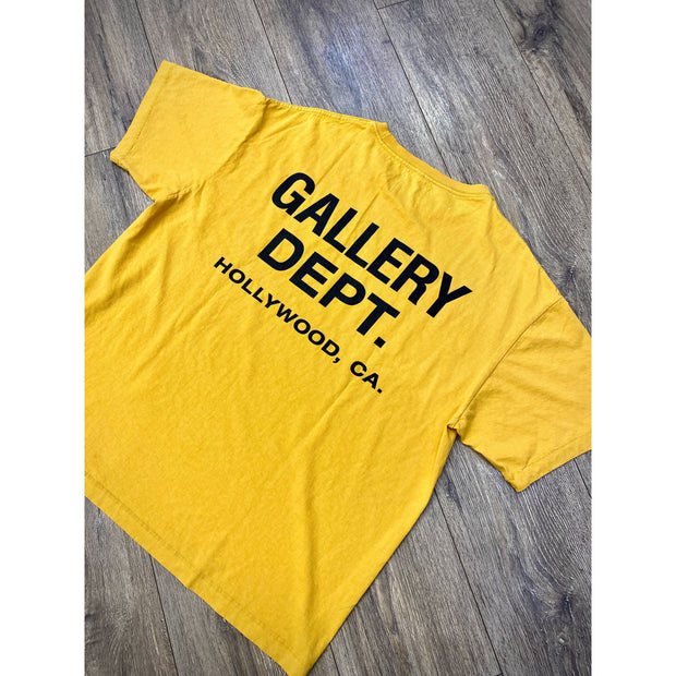 Sattars World Gallery Dept. Vintage Souvenir T-Shirt Yellow